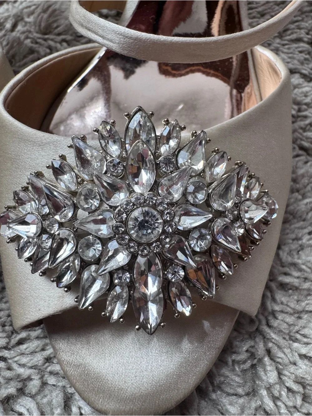 Badgley Mischka ivory satin